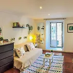 Beautiful Cozy Flat In Flowers Garden!