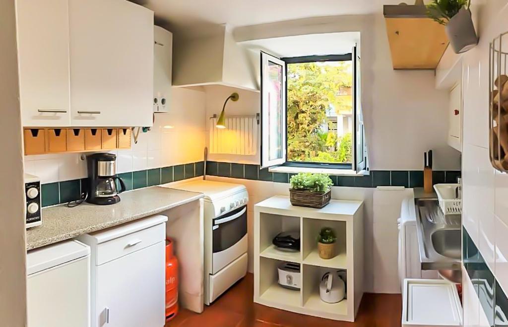 Beautiful Cozy Flat In Flowers Garden! Lissabon