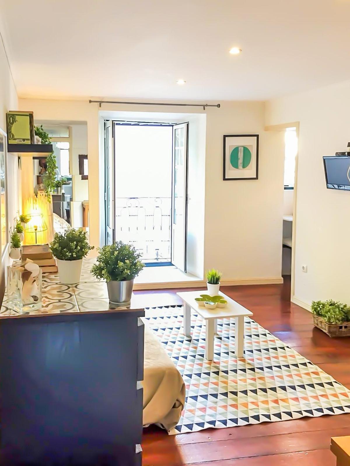 Beautiful Cozy Flat In Flowers Garden! Apartment Lissabon